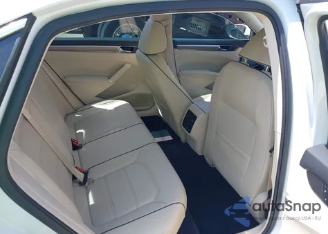 2016 Volkswagen Passat 1.8T Se z USA, uszkodzony, nr VIN 1VWBT7A3XGC067745